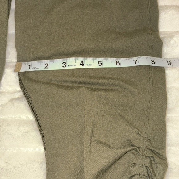 Lululemon Military Green Ankle Tights with printed waist - ❤️size 6/8 - Picture 13 of 14